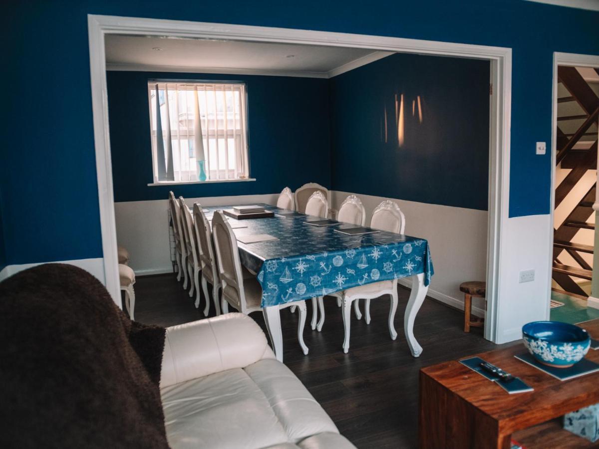 Seafarer'S View - 6 Bedroom Townhouse In Cowes, Parking & Seaviews. Cowes  Exterior foto